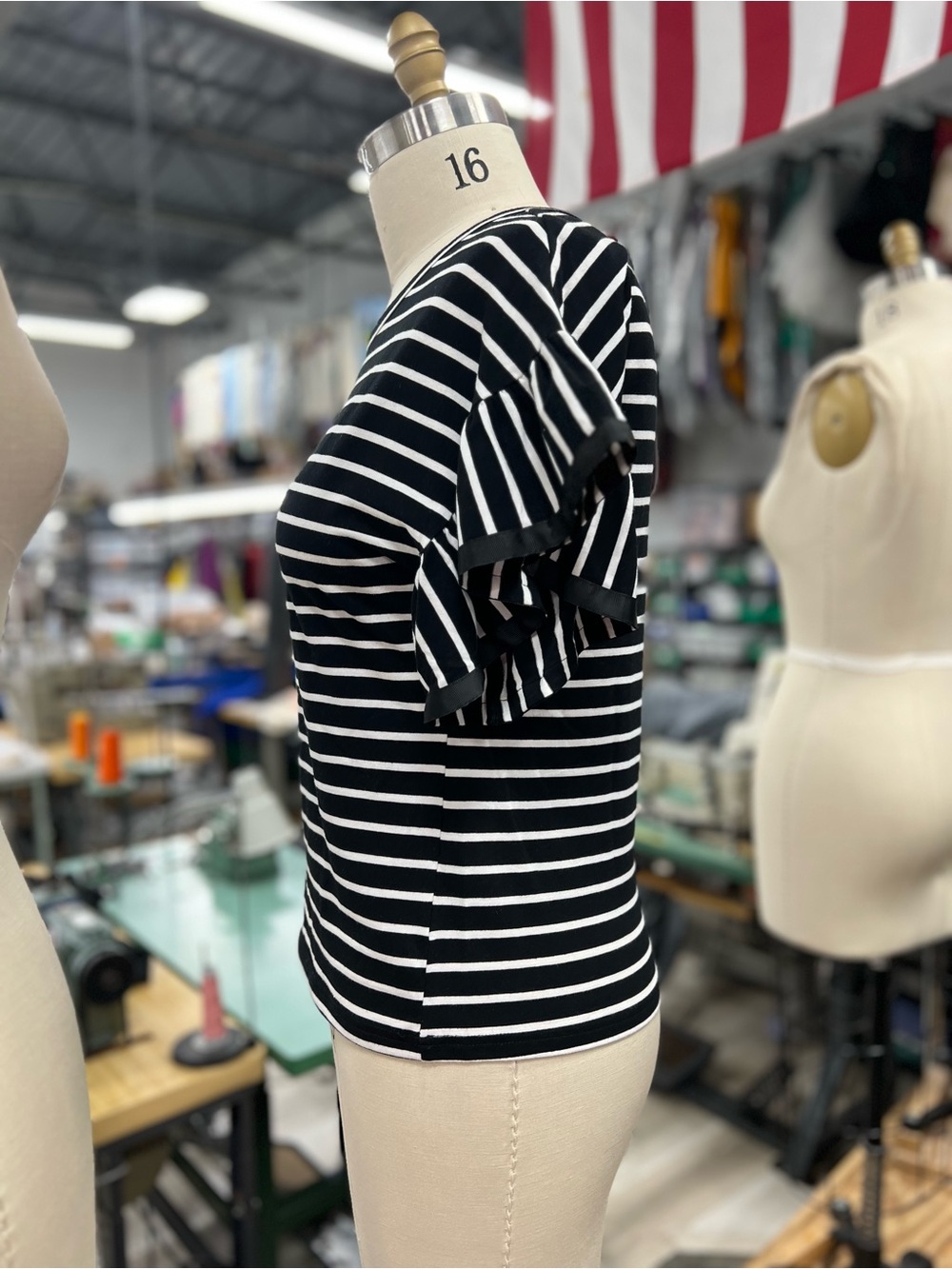 Striped Ruffle Blouse M - Picture 3 of 9